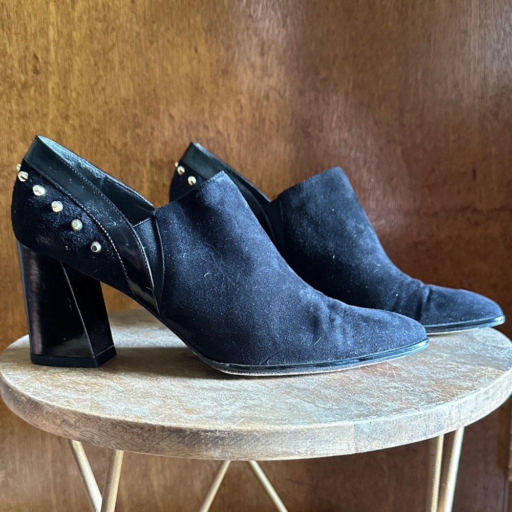 Stuart Weitzman Black heeled Loafers with Gold Accents